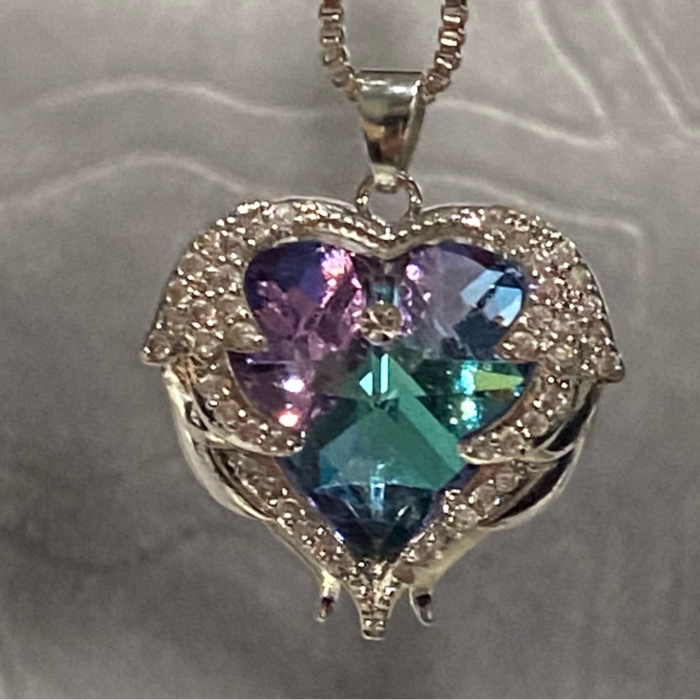 Angel Wing Heart Color-Shift Crystal Necklace & Earrings Set Purple Teal Silver